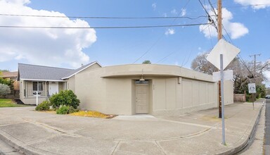 6026 Bernhard Ave, Richmond, CA à louer Photo de l’immeuble– Image 1 sur 7