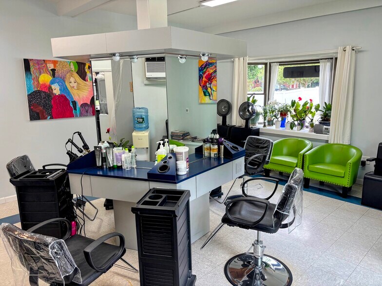 171 Main St, Deep River, CT à louer - Photo de l’immeuble – Image 3 sur 10