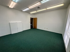 504 E Musser St, Carson City, NV à louer Photo intérieure– Image 1 sur 3