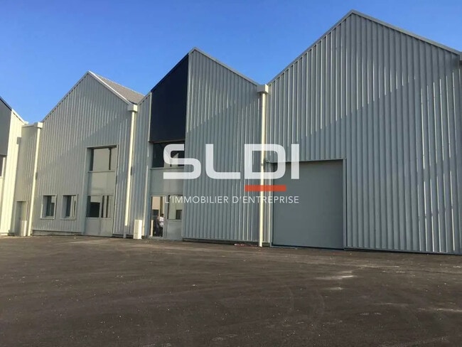 Plus de détails pour Bureau, Local d'activités à louer