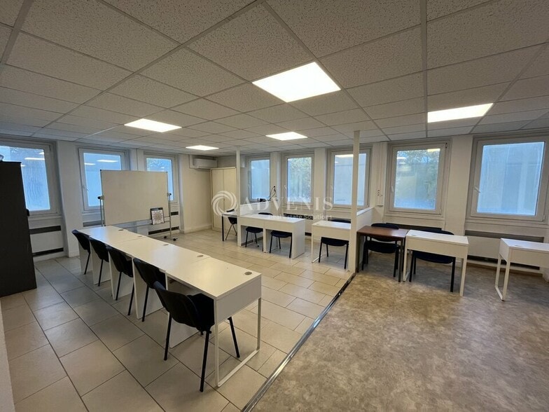 1 Voie Felix Eboue, Créteil à vendre - Photo intérieure – Image 3 sur 12