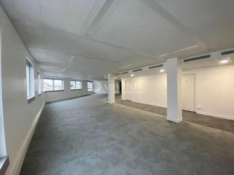 Bureau dans Boulogne-Billancourt à louer - Photo de l’immeuble – Image 2 sur 10