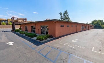 141 Spring St, Claremont, CA à louer Photo intérieure– Image 1 sur 5