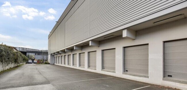 Plus de détails pour Industriel/Logistique à louer