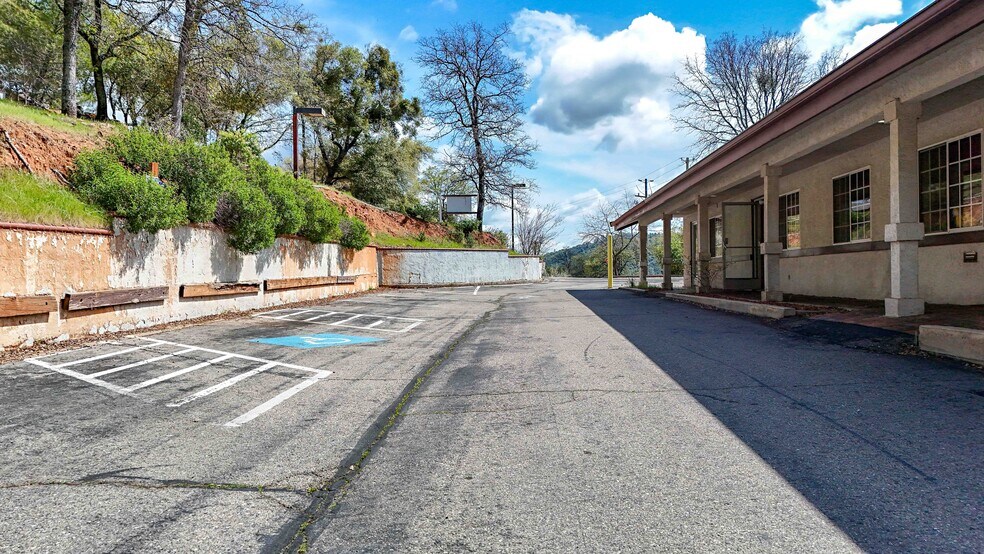 5320 State Highway 49, Mariposa, CA à vendre - Photo de l’immeuble – Image 2 sur 82