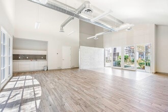 27442 Calle Arroyo, San Juan Capistrano, CA à louer Photo intérieure– Image 2 sur 11