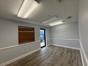 5570 Florida Mining Blvd S, Jacksonville, FL à louer Photo intérieure– Image 1 sur 25