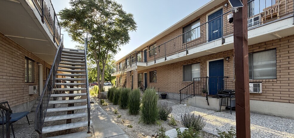 342 Wheeler Ave, Reno, NV à vendre - Photo de l’immeuble – Image 2 sur 8