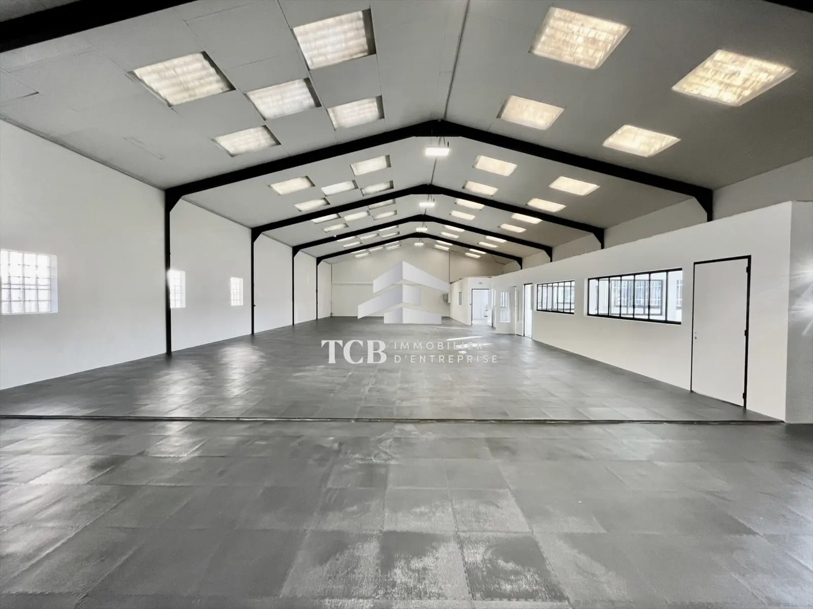 Local d’activités dans Saint-Herblain à louer Photo de l’immeuble– Image 1 sur 10