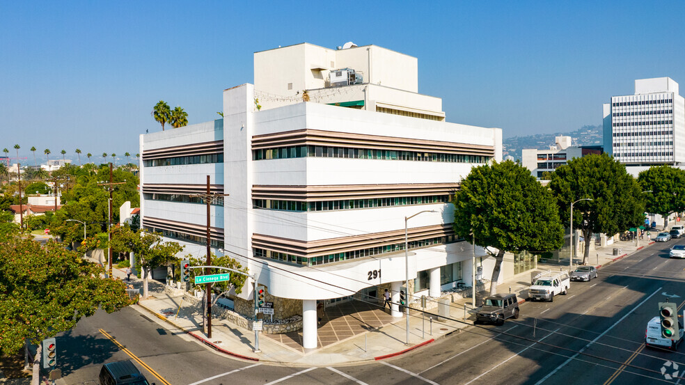 291 S La Cienega Blvd, Beverly Hills, CA à louer - Photo de l’immeuble – Image 1 sur 9