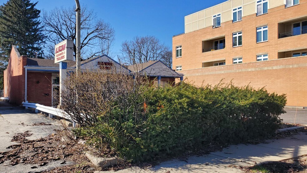 1154 Waukegan Rd, Glenview, IL à vendre - Photo de l’immeuble – Image 3 sur 14