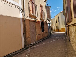 Plus de détails pour Calle Cuatro Calles, 10, Ciudad Rodrigo - Terrain à vendre