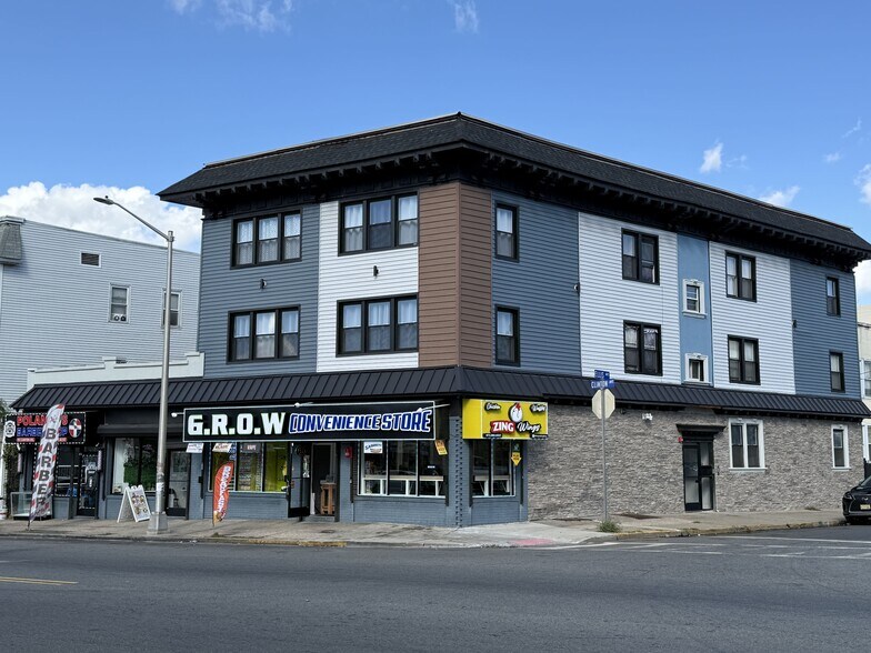 945-949 Clinton Ave, Irvington, NJ à vendre - Photo de l’immeuble – Image 2 sur 10