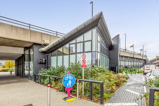 Plus de détails pour 1 Dock Rd, Londres - Local commercial à louer