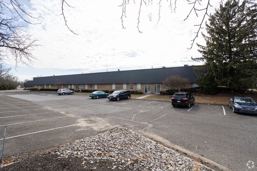 1829 Underwood Blvd, Delran, NJ à louer - Photo de l’immeuble – Image 2 sur 7