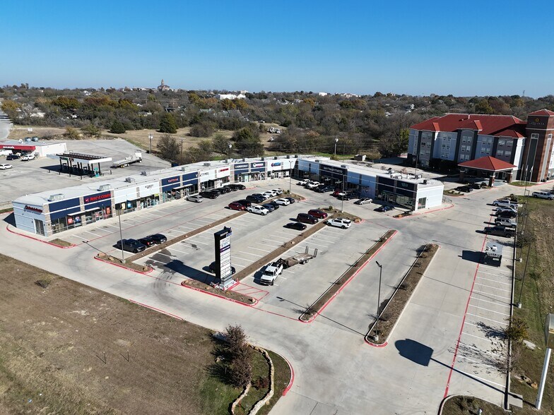 1401 S US Highway 81-287, Decatur, TX à louer - Photo de l’immeuble – Image 1 sur 5
