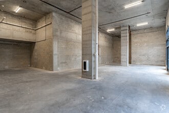 1000 1st Ave N, Saint Petersburg, FL à louer Photo intérieure– Image 2 sur 2