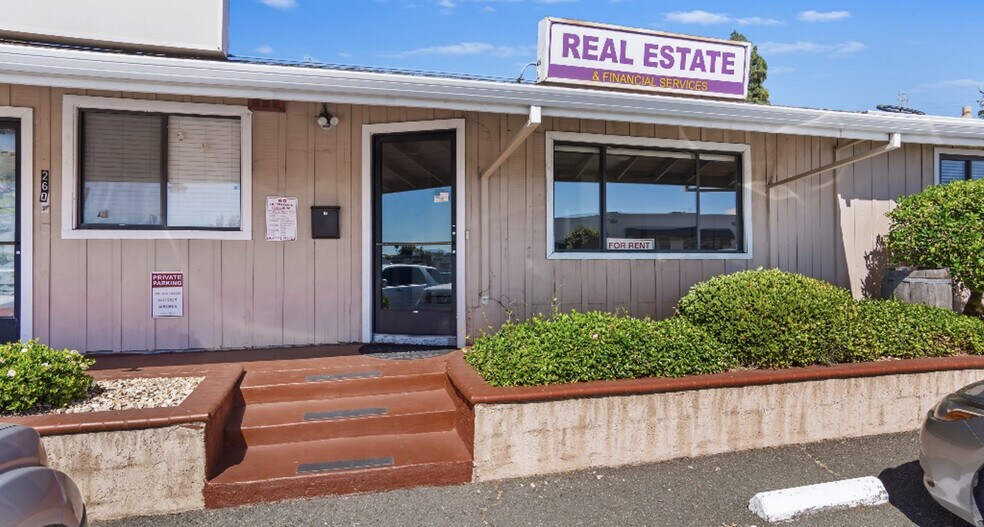 2600-2624 Springs Rd, Vallejo, CA à louer - Photo de l’immeuble – Image 2 sur 4