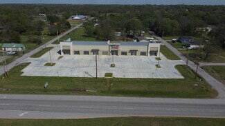 Plus de détails pour 900 Meriweather St, Okmulgee, OK - Local commercial à louer