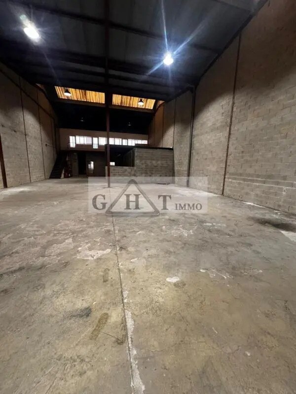 Industriel/Logistique dans Chennevières-sur-Marne à louer Photo intérieure– Image 1 sur 4