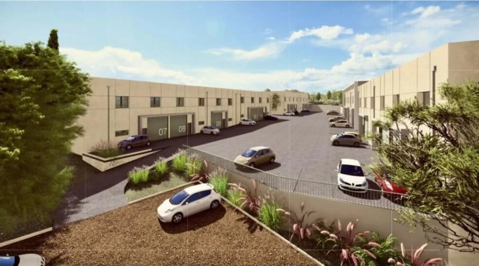 Local d'activités dans La Bouilladisse à vendre - Photo de l’immeuble – Image 2 sur 11