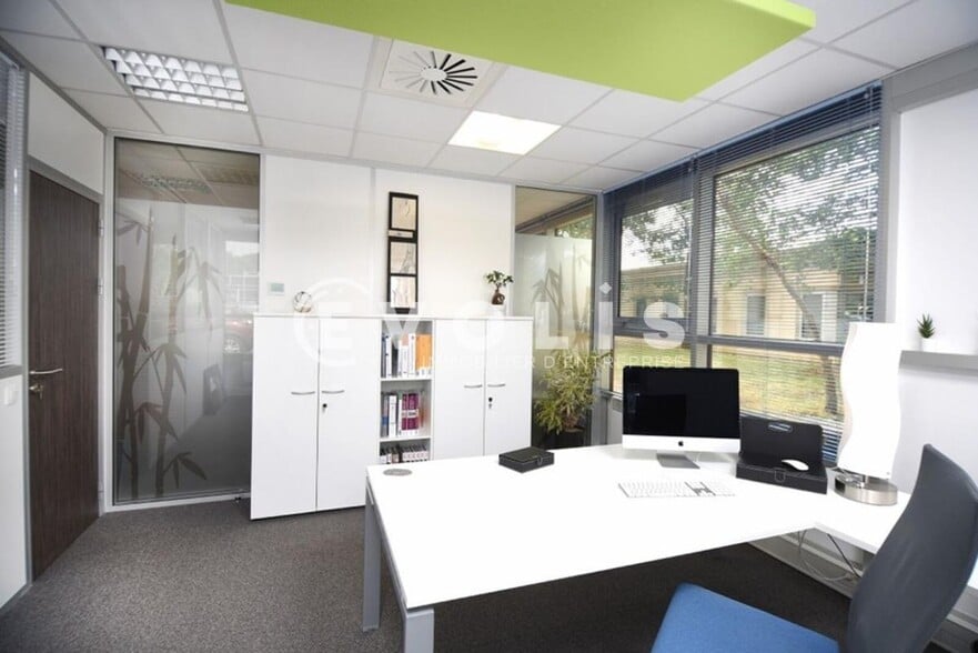 Bureau dans Pessac à vendre - Photo intérieure – Image 1 sur 5