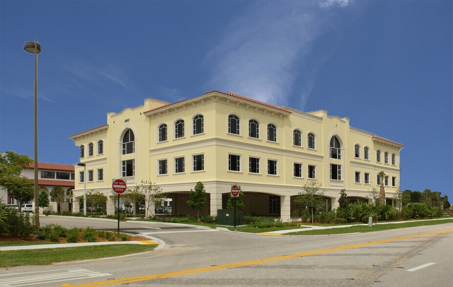 6803 Lake Worth Rd, Greenacres, FL à louer - Photo de l’immeuble – Image 1 sur 5