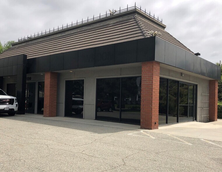 18120 Studebaker Rd, Cerritos, CA à vendre - Photo de l’immeuble – Image 3 sur 5