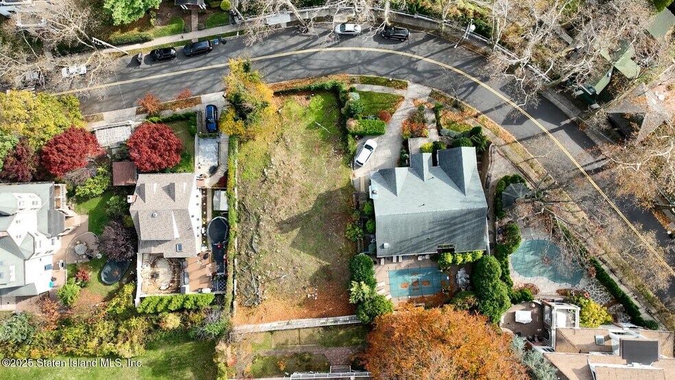 0 Marion Avenue, Staten Island, NY à vendre - Photo de l’immeuble – Image 3 sur 7