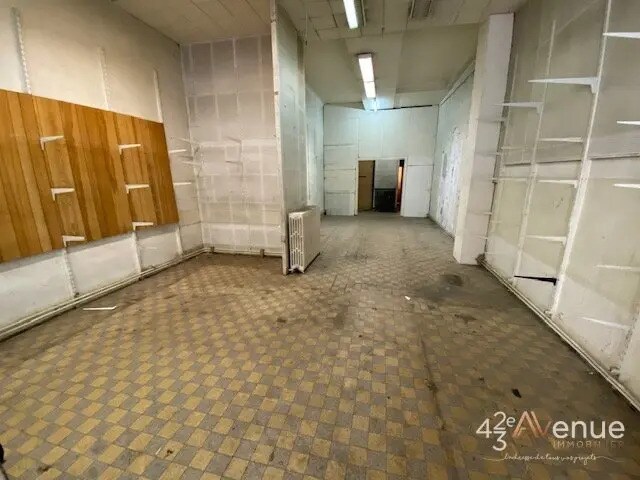 Local commercial dans Saint-Étienne à louer - Photo de l’immeuble – Image 2 sur 8