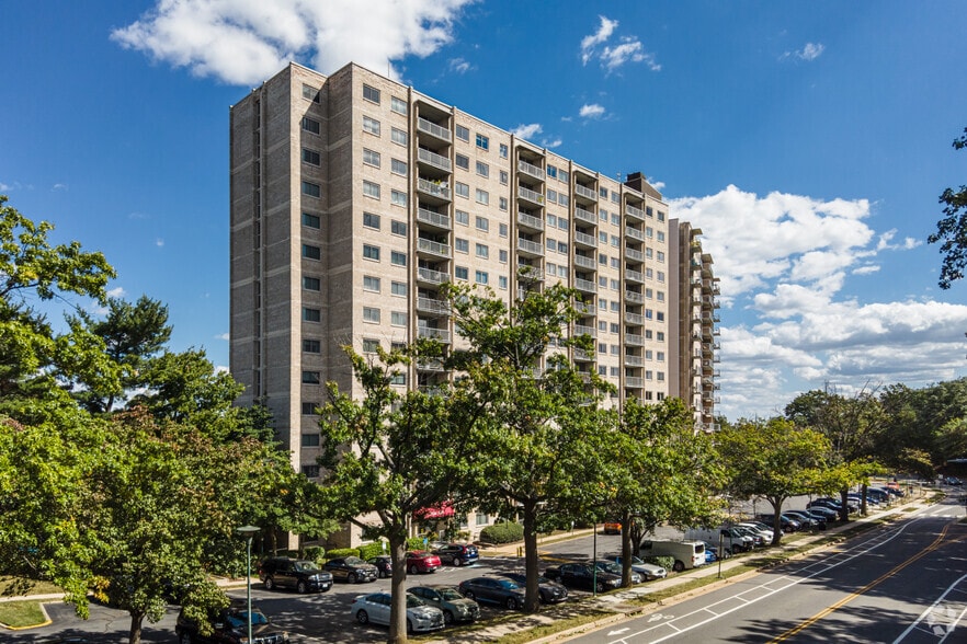 2500 N Van Dorn St, Alexandria, VA à louer - Photo de l’immeuble – Image 3 sur 5