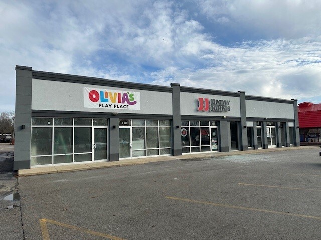 1012 N Washington St, Naperville, IL à louer - Photo de l’immeuble – Image 1 sur 6