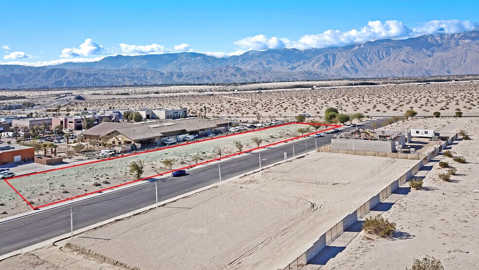 72055 Watt, Thousand Palms, CA à vendre - Photo de l’immeuble – Image 2 sur 7