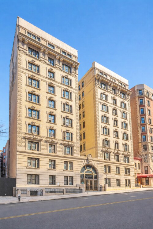 307 W 79th St, New York, NY à vendre Photo principale– Image 1 sur 8