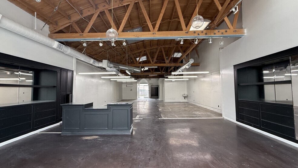7922-7924 Melrose Ave, Los Angeles, CA à louer - Photo de l’immeuble – Image 2 sur 5