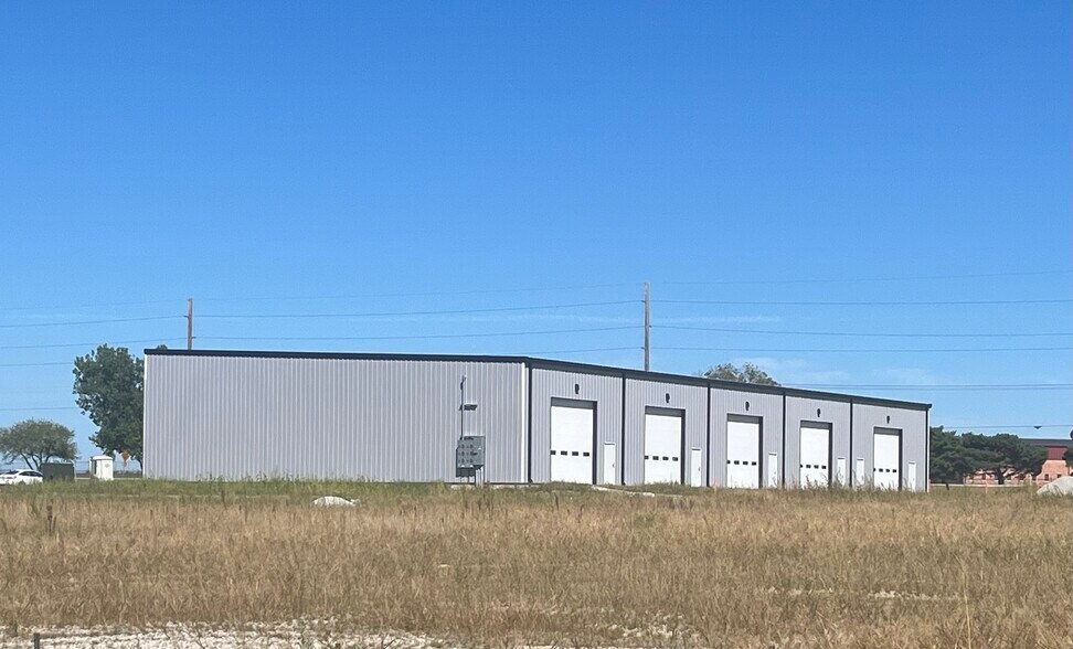 2542 Bailey Ave, Ames, IA à louer - Photo de l’immeuble – Image 3 sur 6