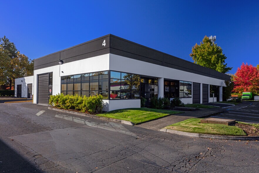 1815 NW 169th Pl, Beaverton, OR à louer - Photo de l’immeuble – Image 1 sur 25