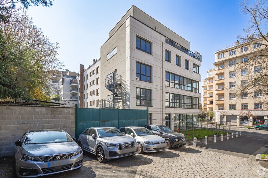 Local commercial dans Meudon à louer - Photo de l’immeuble – Image 3 sur 3