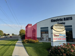 6734 W State St, Boise, ID à louer Photo de l’immeuble– Image 1 sur 6