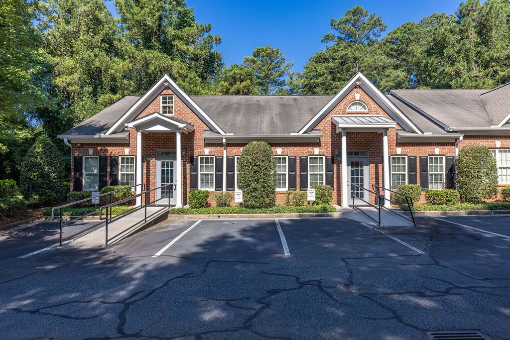 3375 Chastain Gardens Dr, Kennesaw, GA à vendre Photo de l’immeuble– Image 1 sur 7
