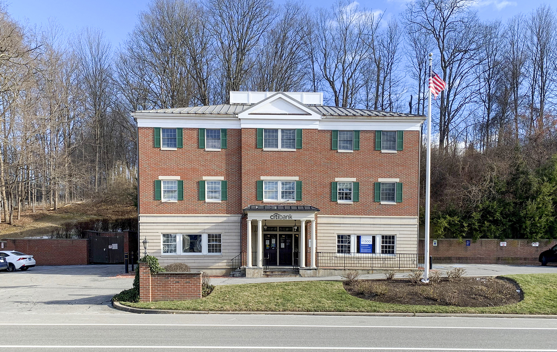 332 Route 100, Somers, NY à vendre Photo de l’immeuble– Image 1 sur 6