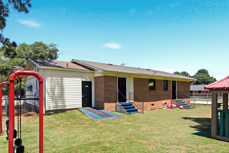 3230 Legion Rd, Hope Mills, NC à vendre - Photo de l’immeuble – Image 2 sur 20