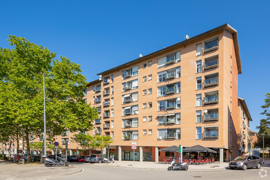 Avinguda De Canaletes, 31, Cerdanyola del Vallès, Barcelona à vendre - Photo principale – Image 1 sur 6