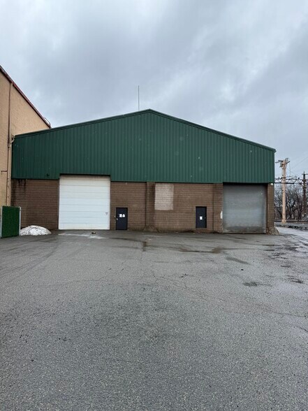 126 E Dickerson St, Dover, NJ à louer - Photo de l’immeuble – Image 3 sur 15