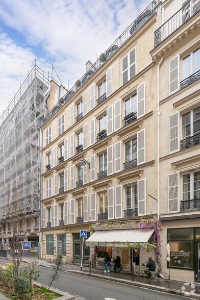 30 Rue De Trévise, Paris à louer - Photo de l’immeuble – Image 1 sur 9