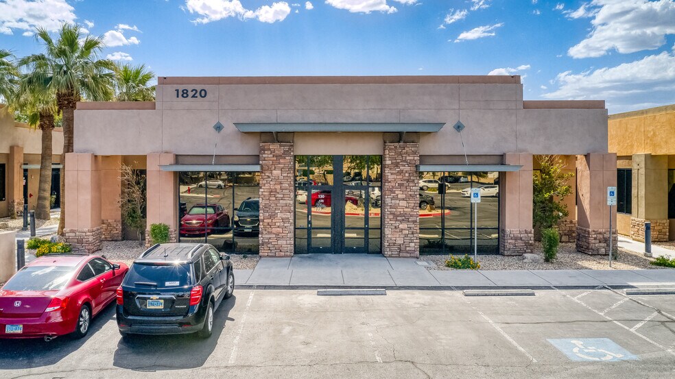 1820 E Warm Springs Rd, Las Vegas, NV à vendre - Photo de l’immeuble – Image 3 sur 21