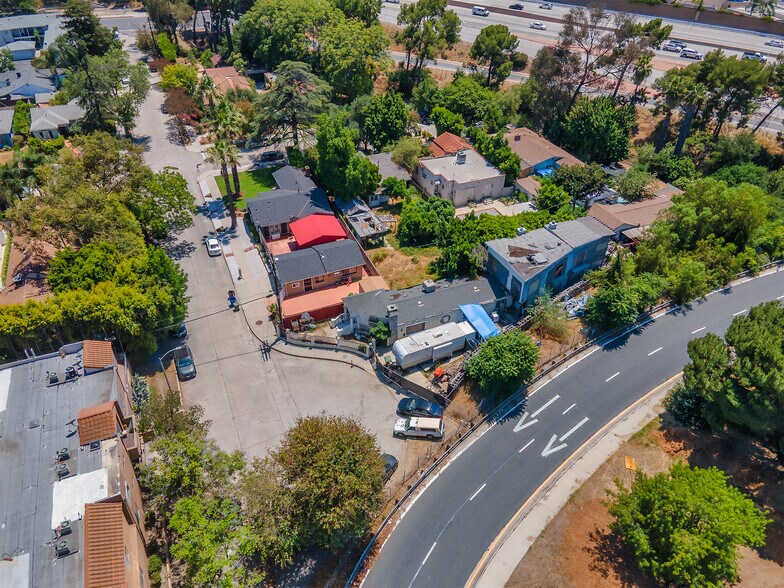 4463 Bellflower Ave, North Hollywood, CA à vendre - Aérien – Image 2 sur 20