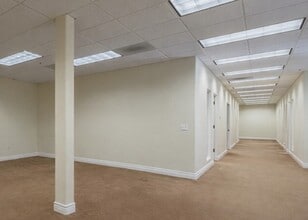 18525 Sutter Blvd, Morgan Hill, CA à louer Photo intérieure– Image 2 sur 10