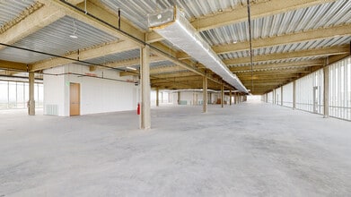 6275 W Plano Pky, Plano, TX à louer Numérisation 3D Matterport– Image 1 sur 3