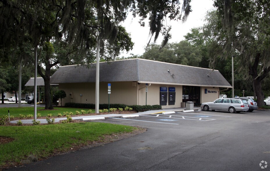 5880 E Fowler Ave, Tampa, FL à vendre - Photo de l’immeuble – Image 3 sur 3